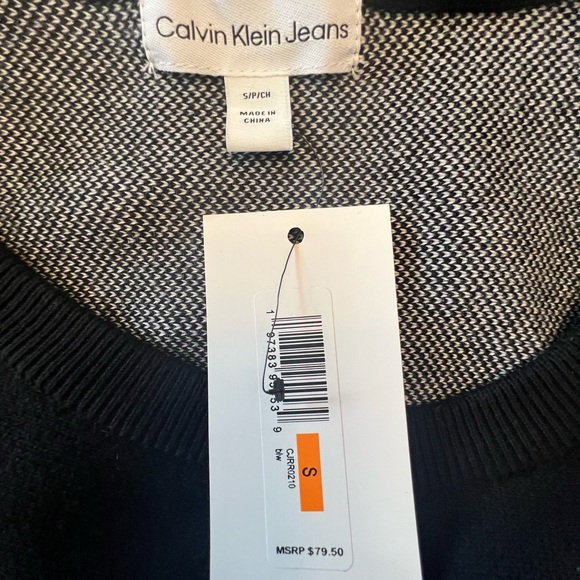 NWT-Calvin Klein Jeans crew neck sweater in size Small. - Picture 3 of 3